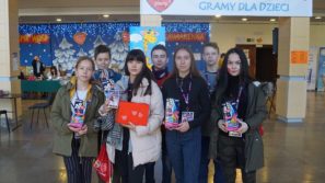 SP 4 w Oświęcimiu gra z Wielką Orkiestrą Świątecznej Pomocy