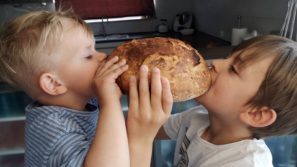 Domowy Dom Kultury część 5. CHLEB Z GARNKA