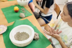 Zajęcia ceramiczne w Domu Kultury w Przeciszowie